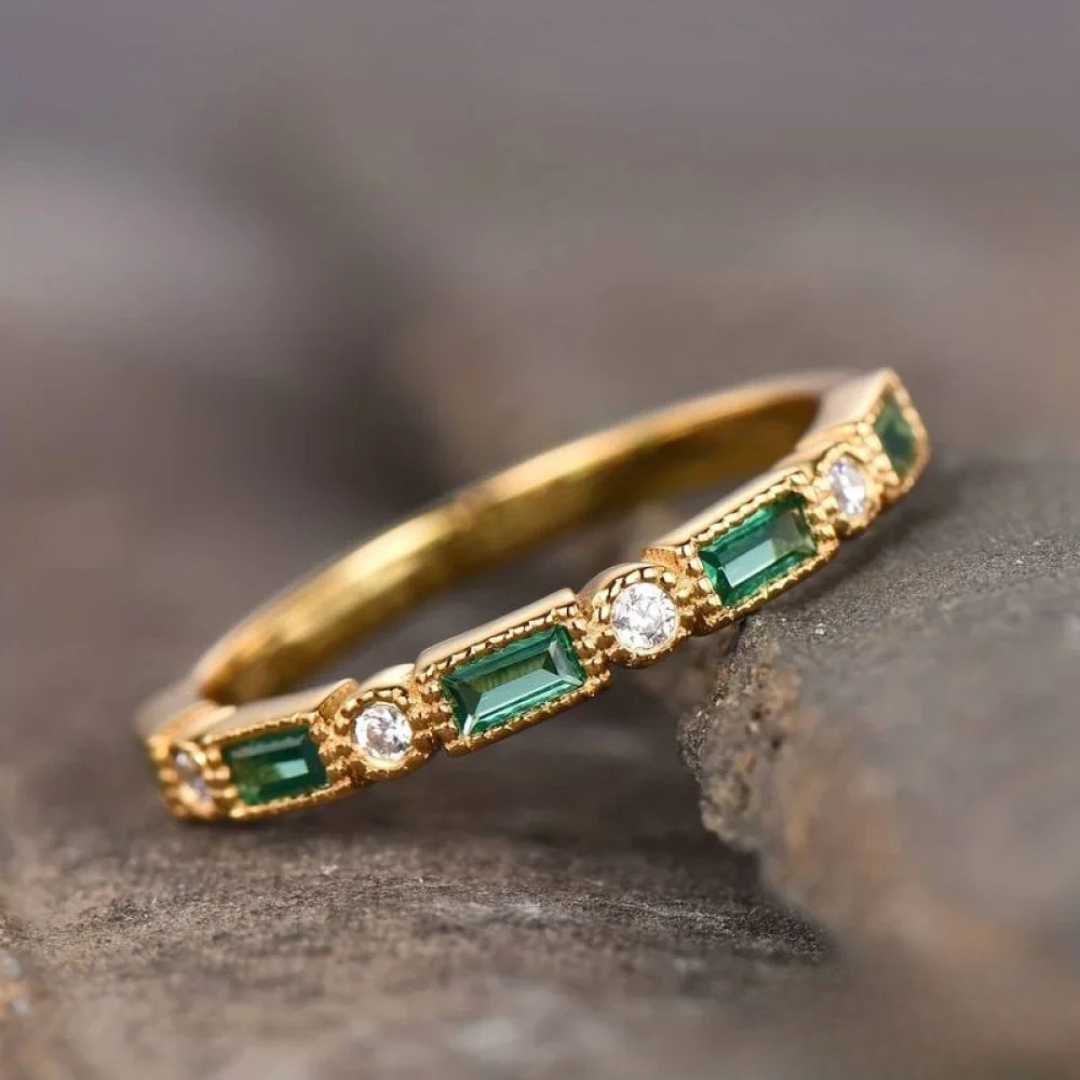 Vintage groene ingelegde zirkonia gouden ring