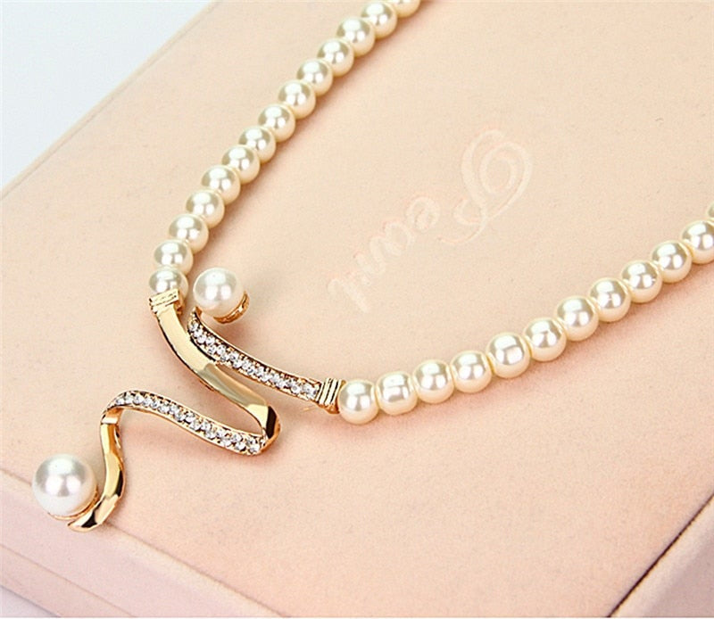Natuurlijke Parel Ketting + Oorbellen Set