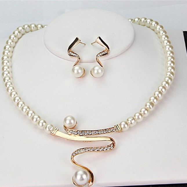 Natuurlijke Parel Ketting + Oorbellen Set